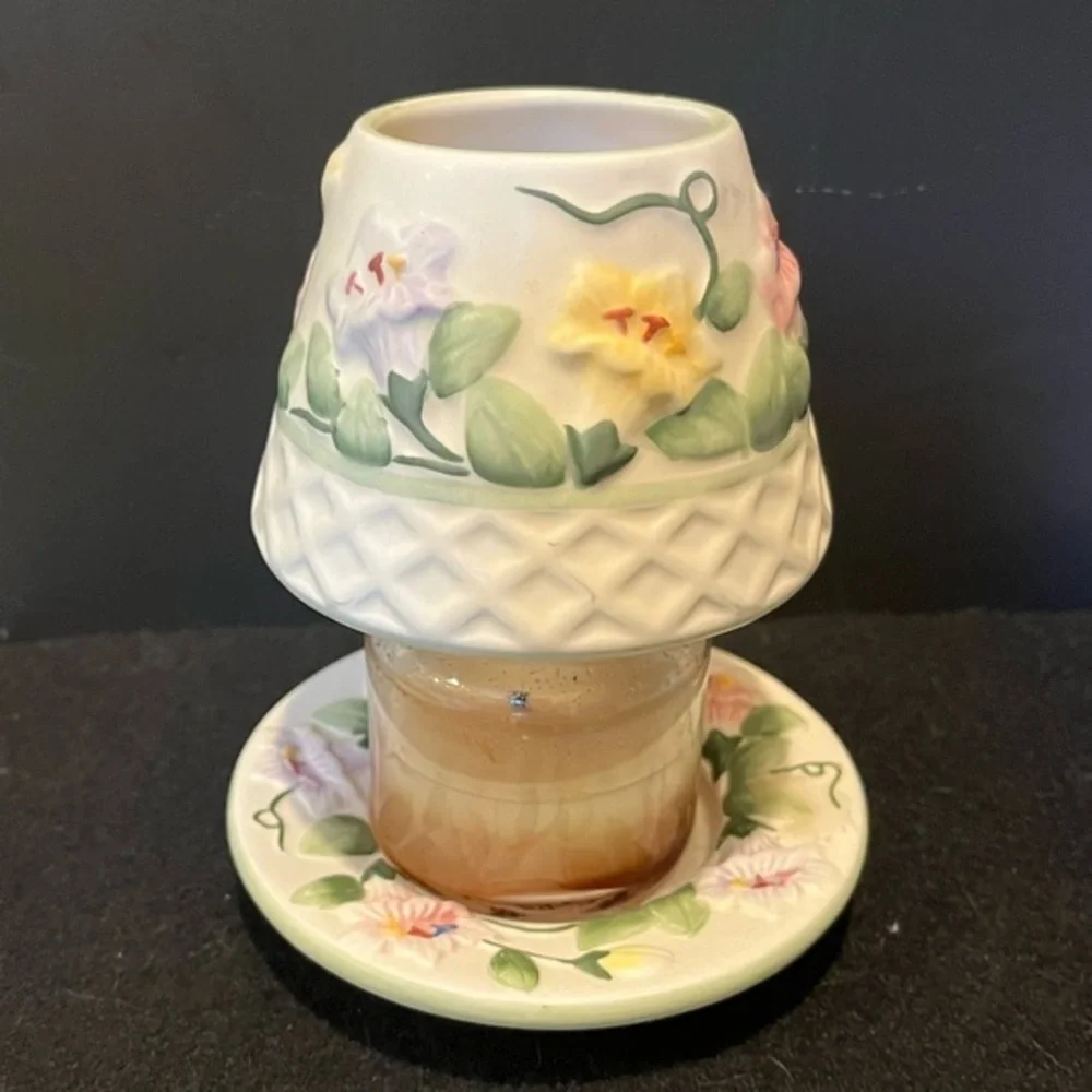 Yankee Candle Small Candle Shade and Base Floral Pattern